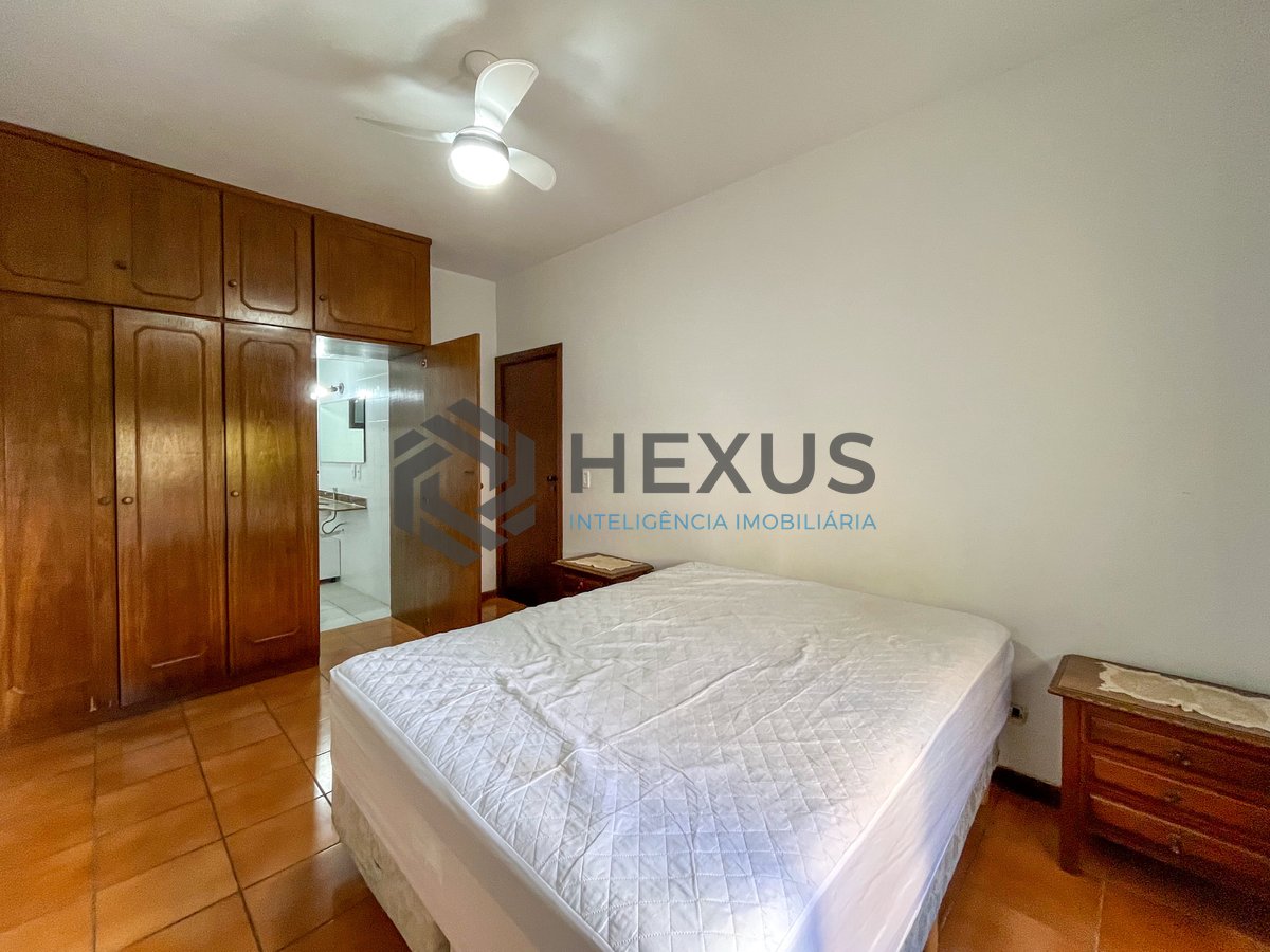 Foto 19 de Apartamento  com varanda vista mar na beira mar da Praia das Pitangueiras, Guaruja