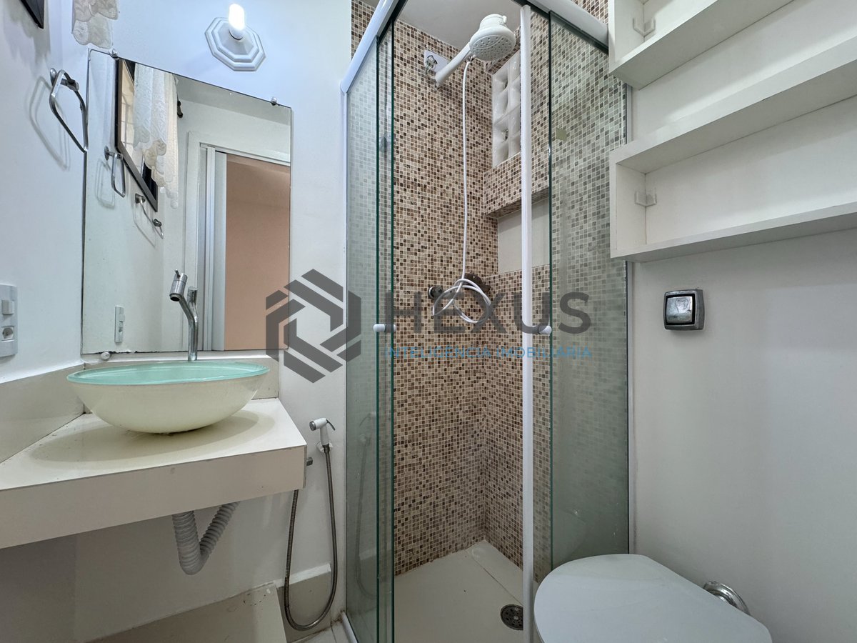 Foto 11 de Apartamento com varanda e lazer na Praia das Asturias, Guaruja