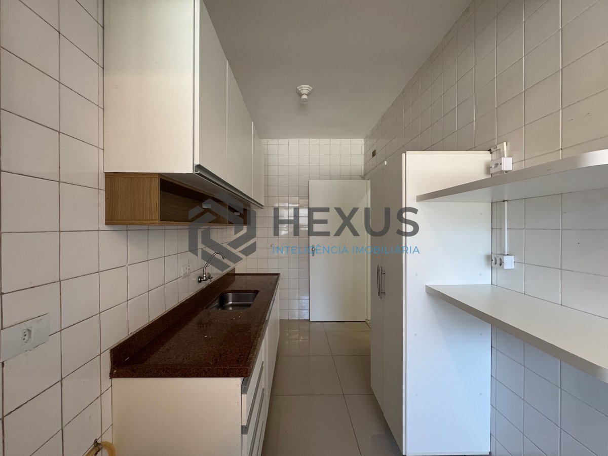 Foto 18 de Apartamento com varanda e lazer na Praia das Asturias, Guaruja