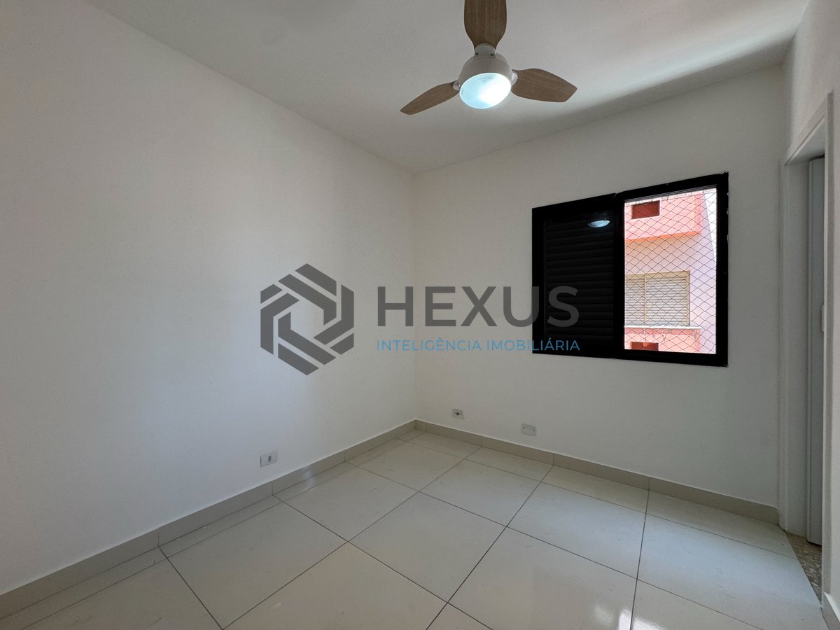 Foto 8 de Apartamento com varanda e lazer na Praia das Asturias, Guaruja