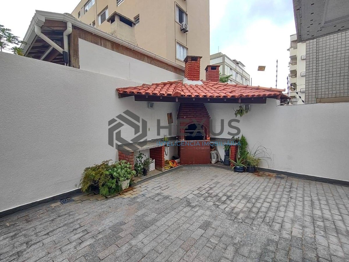 Foto 17 de Apartamento mobiliado com varanda na Praia da Enseada, Guaruja