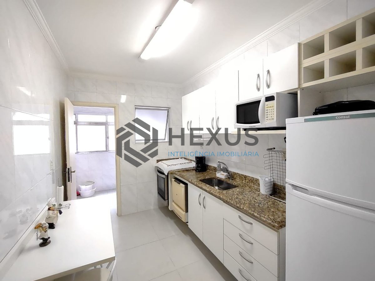 Foto 12 de Apartamento com varanda na Praia da Enseada, Guaruja