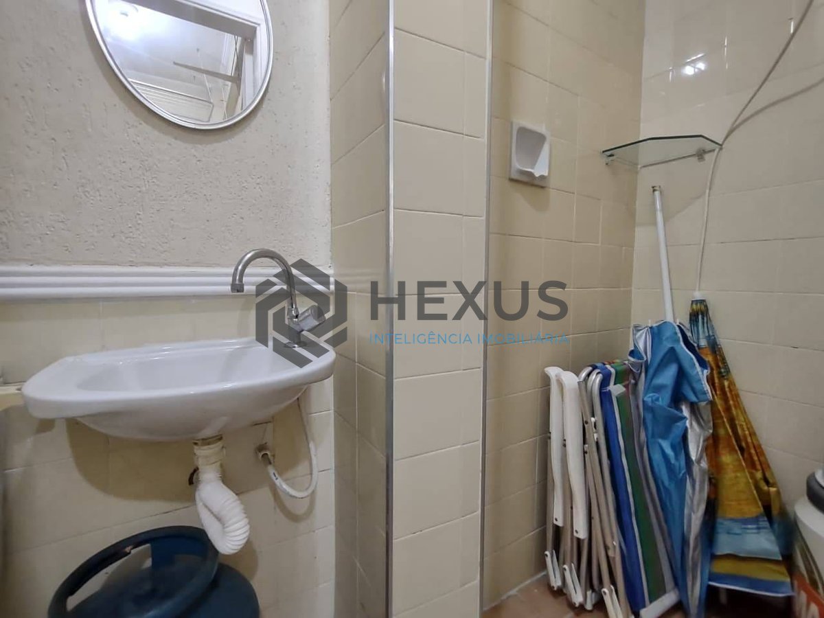 Foto 13 de Apartamento mobiliado na Praia da Enseada, Guaruja