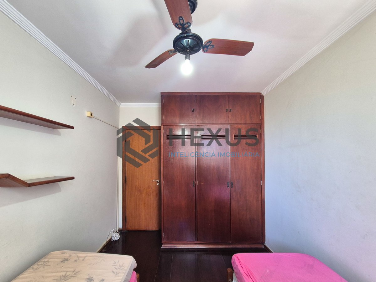 Foto 12 de Apartamento com varanda e lazer na Praia das Pitangueiras, Guaruja