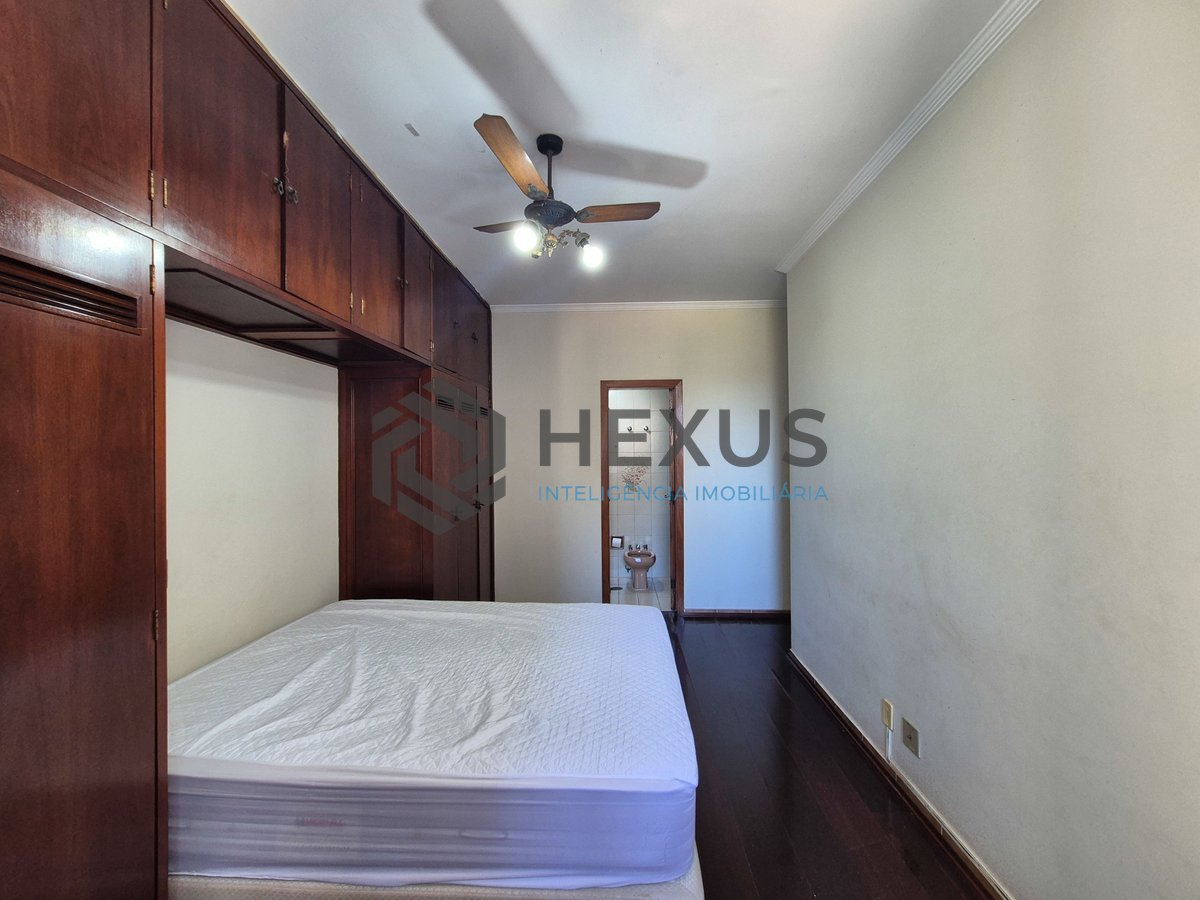 Foto 26 de Apartamento com varanda e lazer na Praia das Pitangueiras, Guaruja