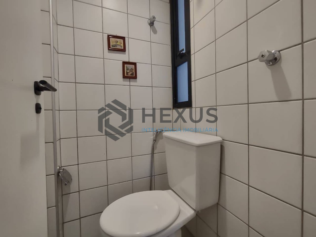 Foto 13 de Apartamento com varanda na Praia da Enseada, Guaruja