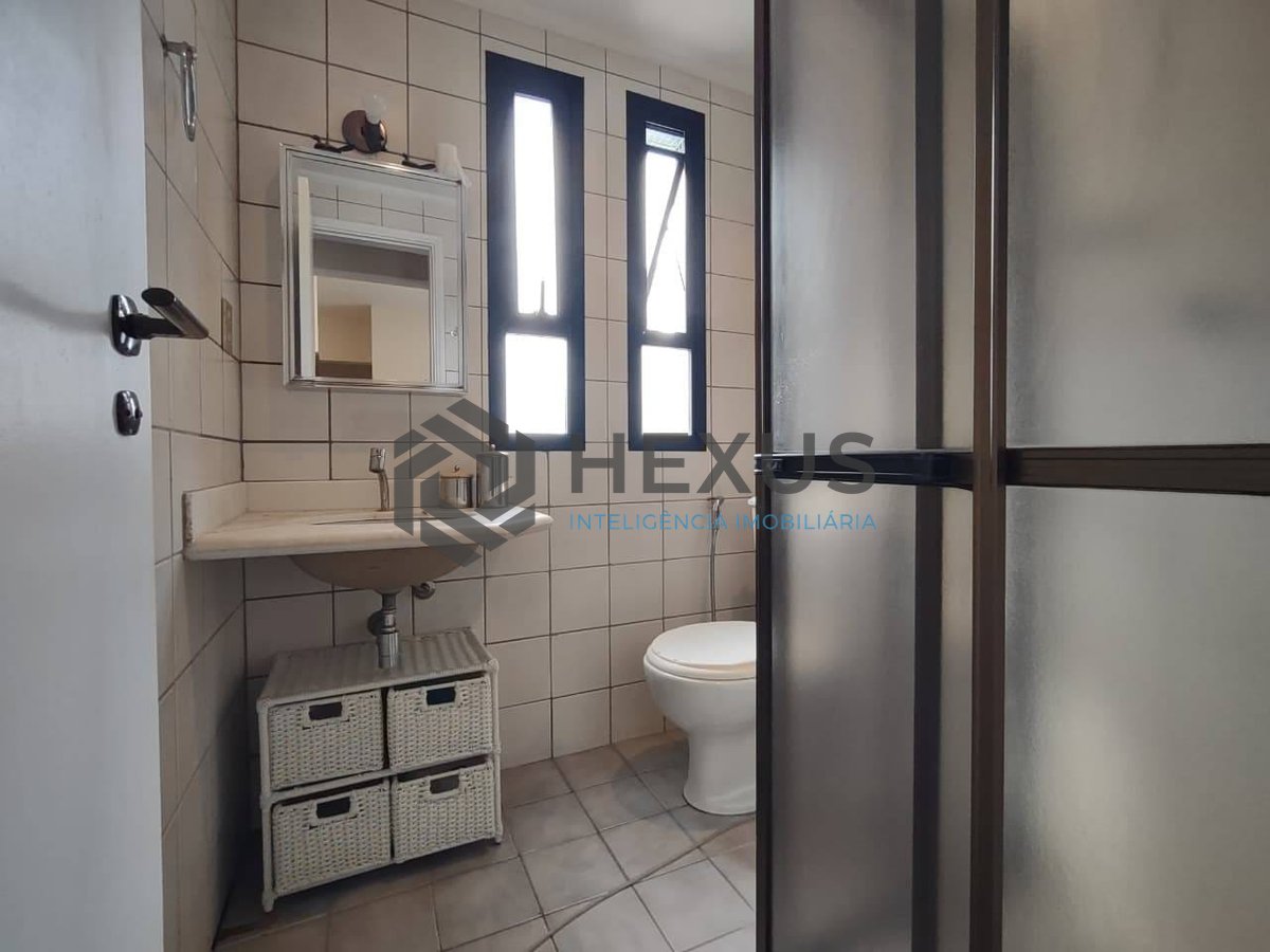 Foto 8 de Apartamento com varanda na Praia da Enseada, Guaruja