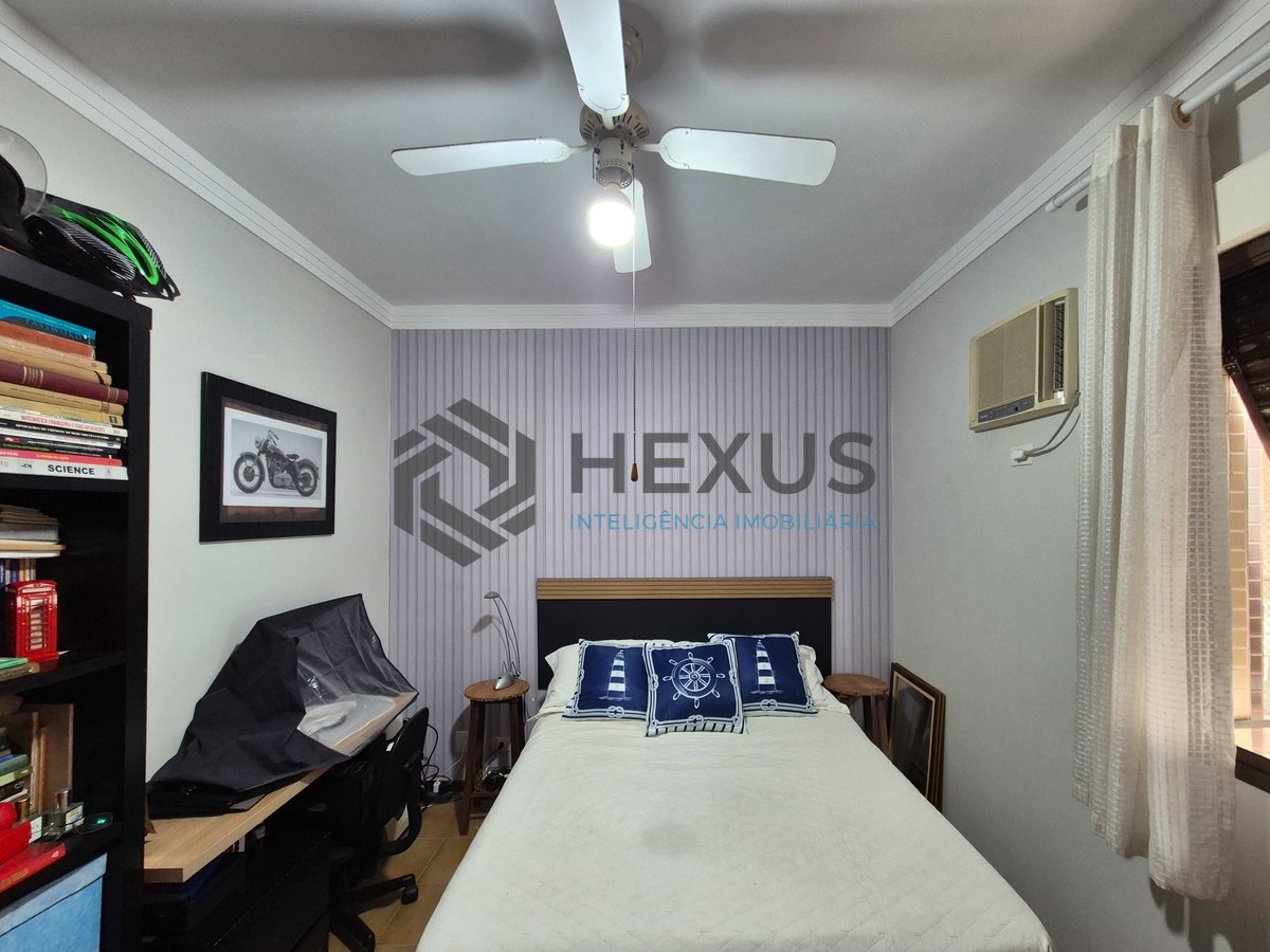 Foto 20 de Apartamento com varanda e lazer a duas quadras da Praia das Pitangueiras, Guaruja