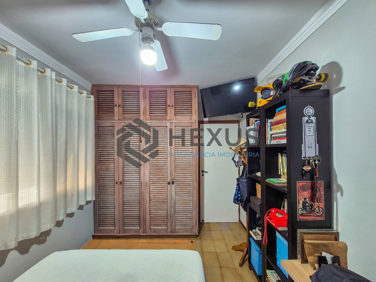 Foto 24 de Apartamento com varanda e lazer a duas quadras da Praia das Pitangueiras, Guaruja