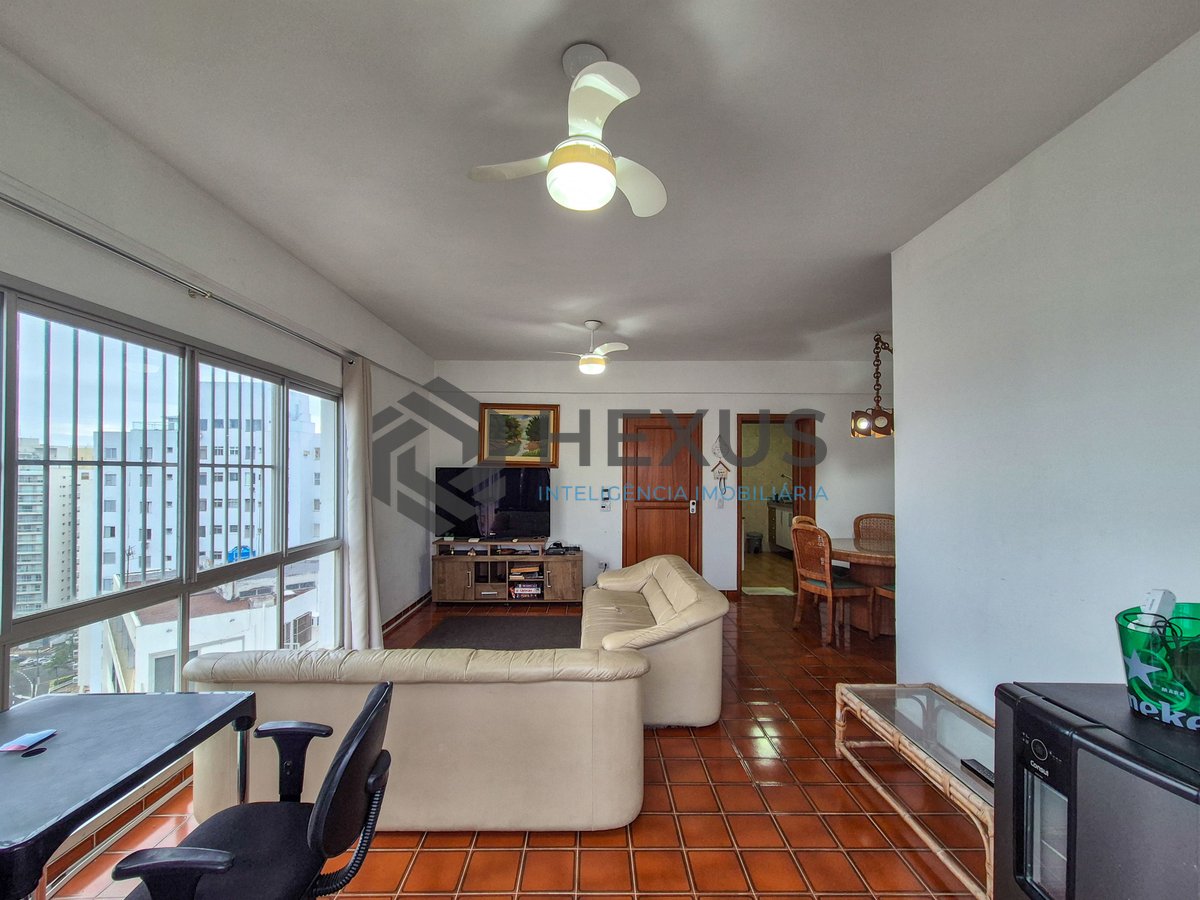 Foto 12 de Apartamento com varanda e lazer na Praia das Pitangueiras, Guaruja