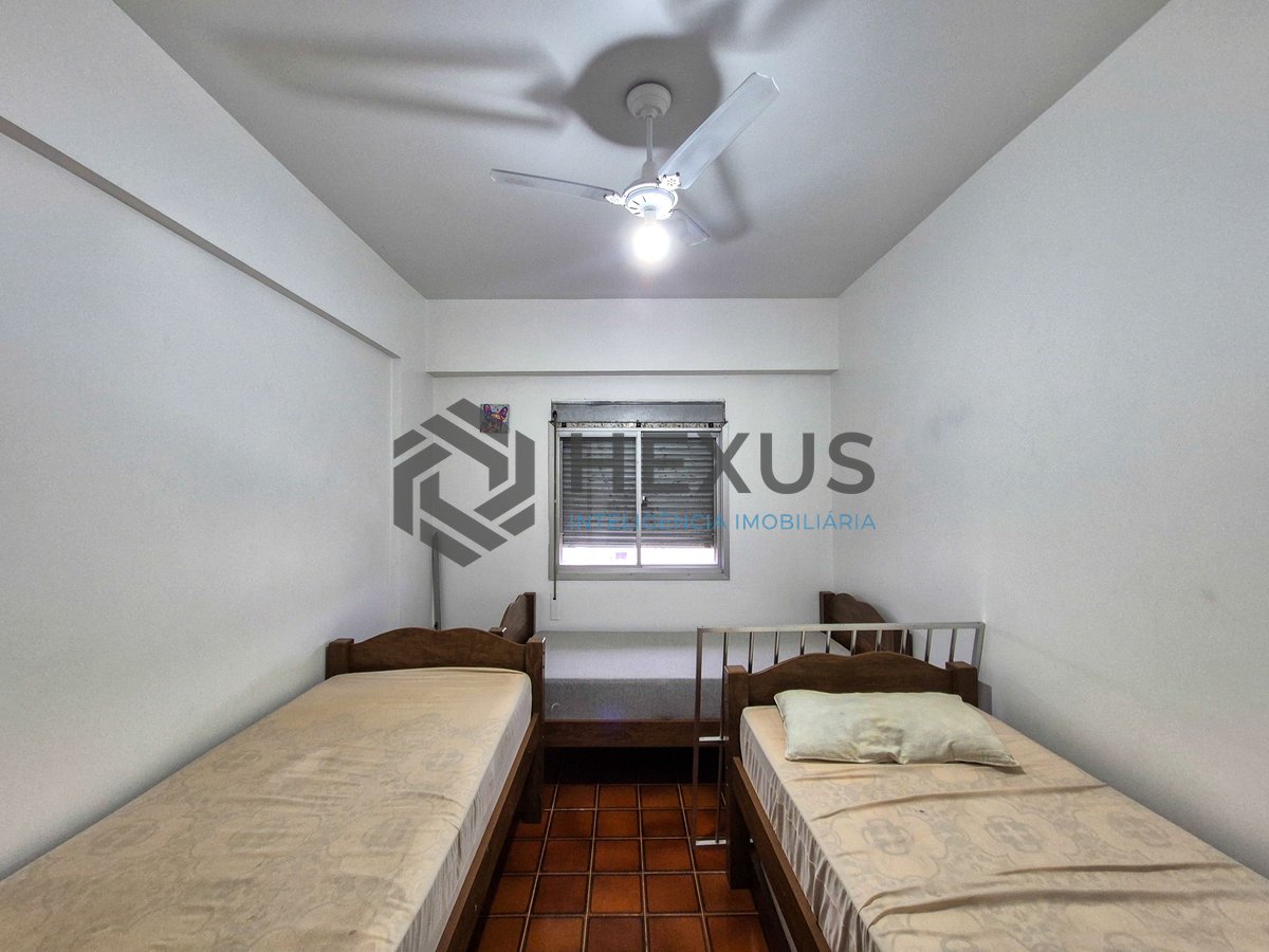 Foto 14 de Apartamento com varanda e lazer na Praia das Pitangueiras, Guaruja