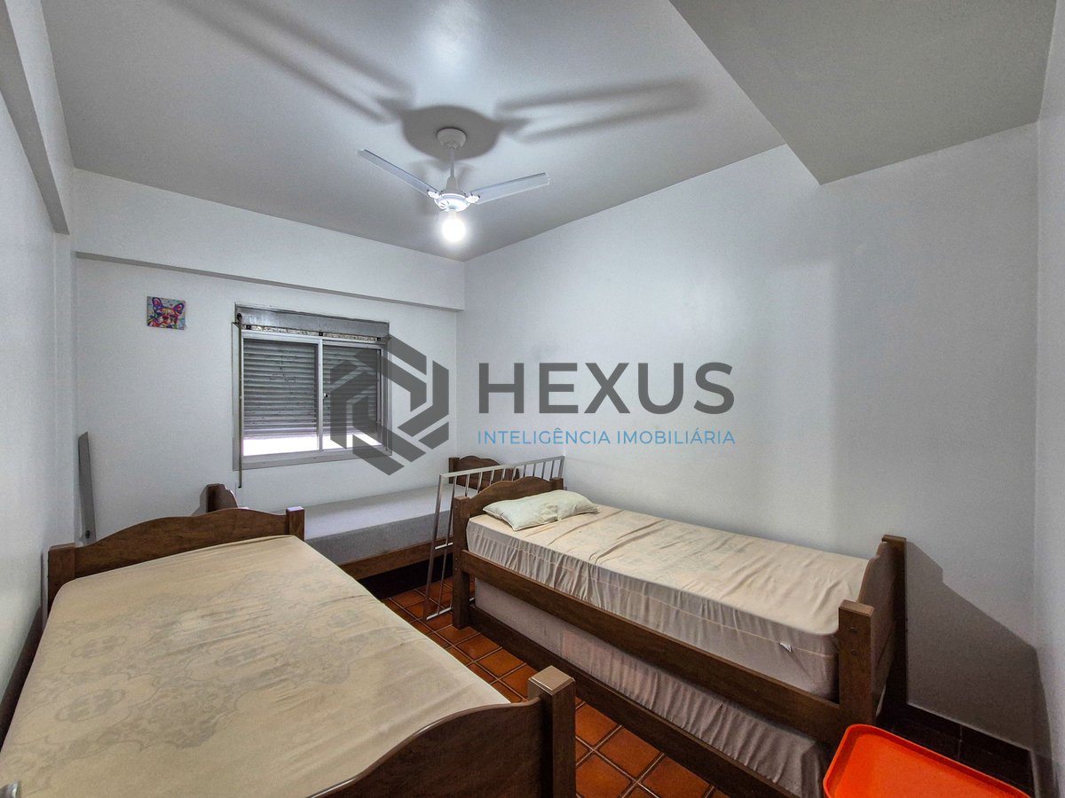 Foto 16 de Apartamento com varanda e lazer na Praia das Pitangueiras, Guaruja