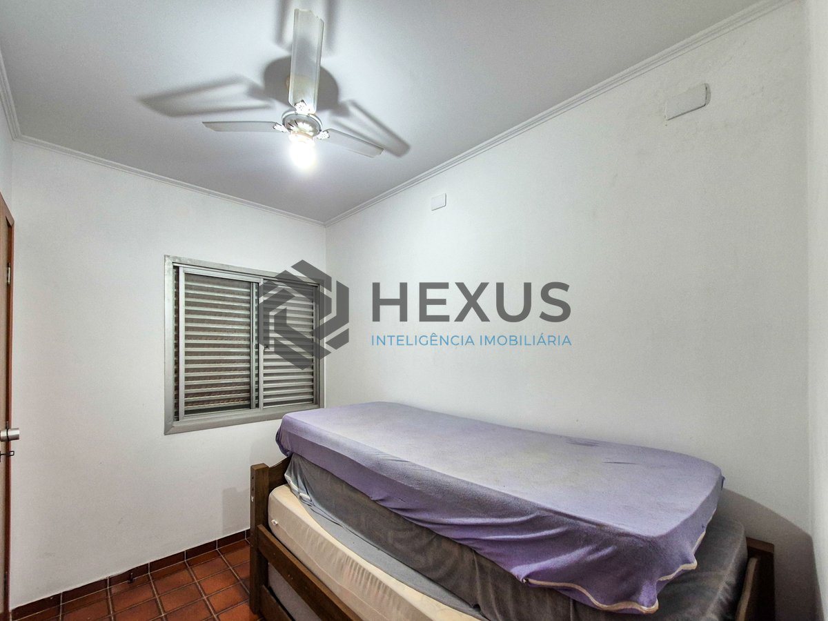 Foto 17 de Apartamento com varanda e lazer na Praia das Pitangueiras, Guaruja