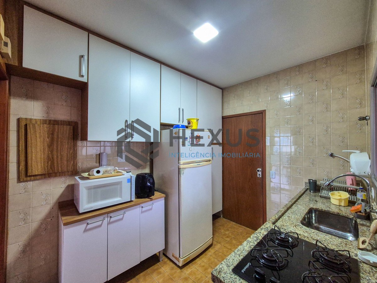 Foto 32 de Apartamento com varanda e lazer na Praia das Pitangueiras, Guaruja
