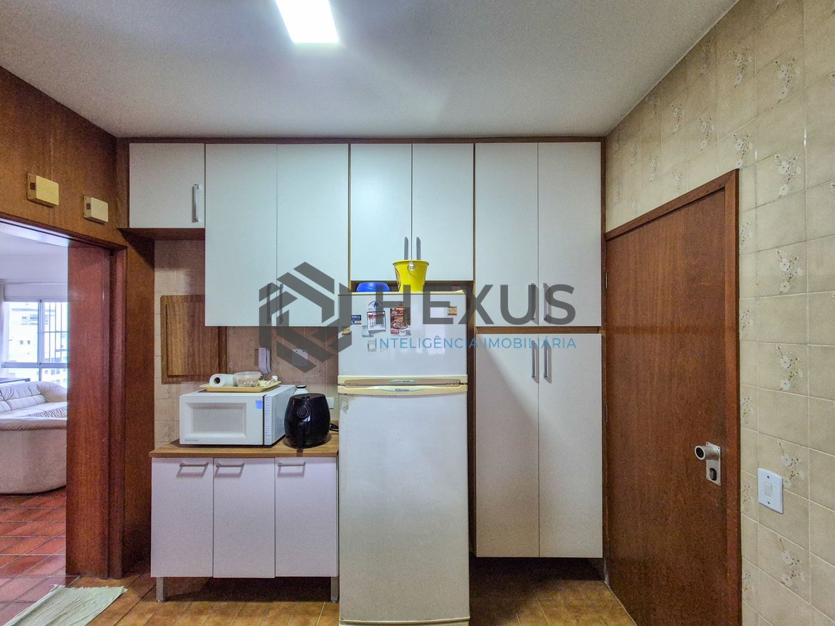Foto 33 de Apartamento com varanda e lazer na Praia das Pitangueiras, Guaruja