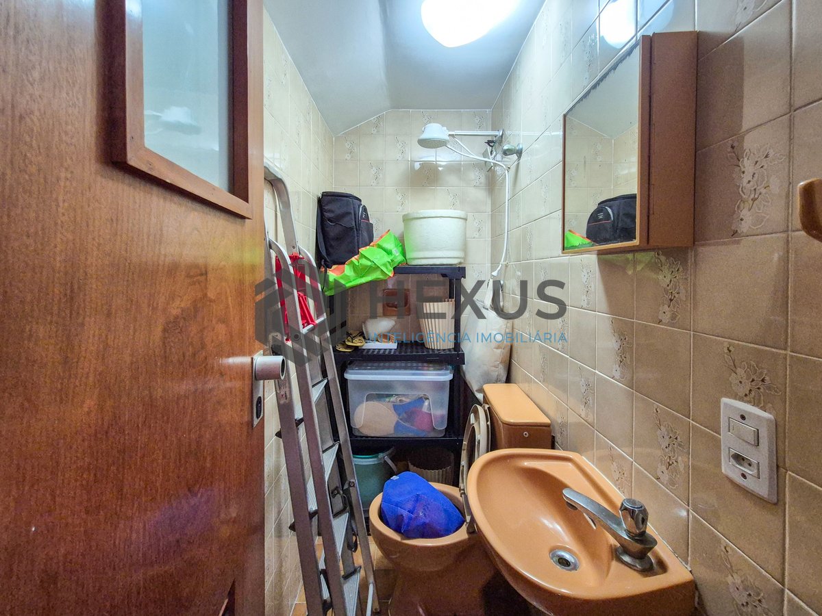 Foto 36 de Apartamento com varanda e lazer na Praia das Pitangueiras, Guaruja