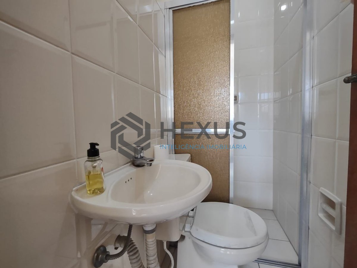 Foto 18 de Apartamento com varanda e lazer na Praia da Enseada, Guaruja