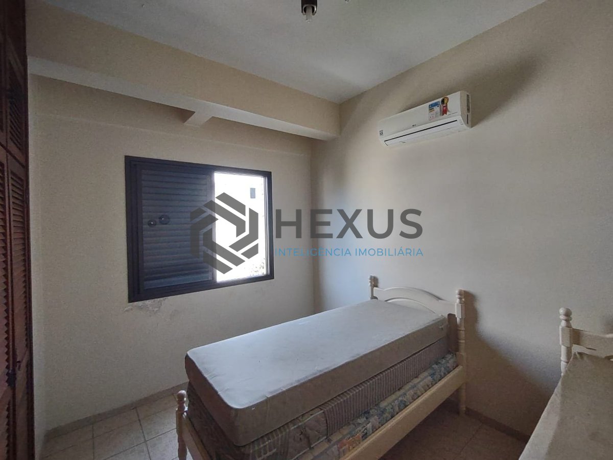 Foto 9 de Apartamento com varanda e lazer na Praia da Enseada, Guaruja