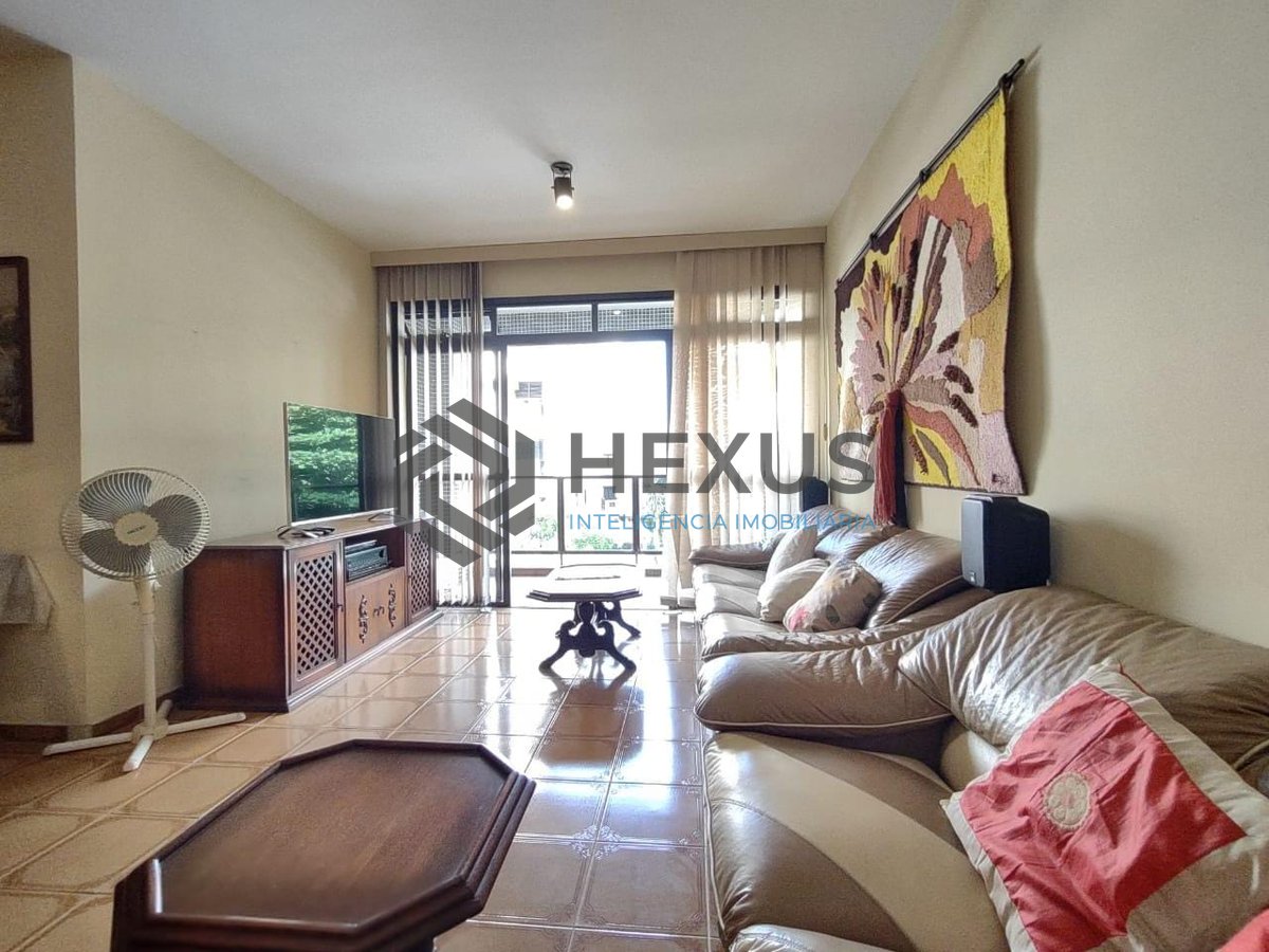 Foto 5 de Apartamento com varanda e lazer na Praia da Enseada à venda, Guarujá-SP.