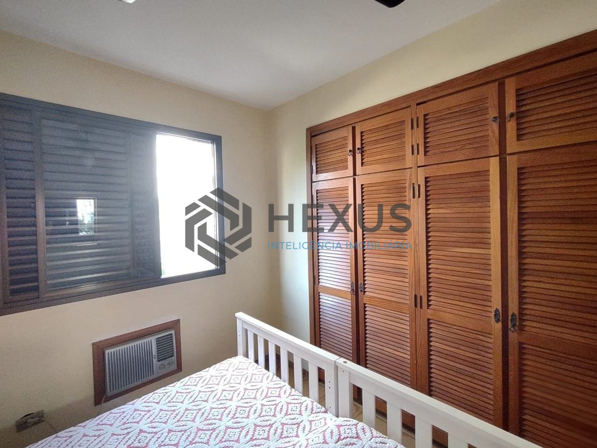 Foto 9 de Apartamento com varanda e lazer na Praia da Enseada à venda, Guarujá-SP.