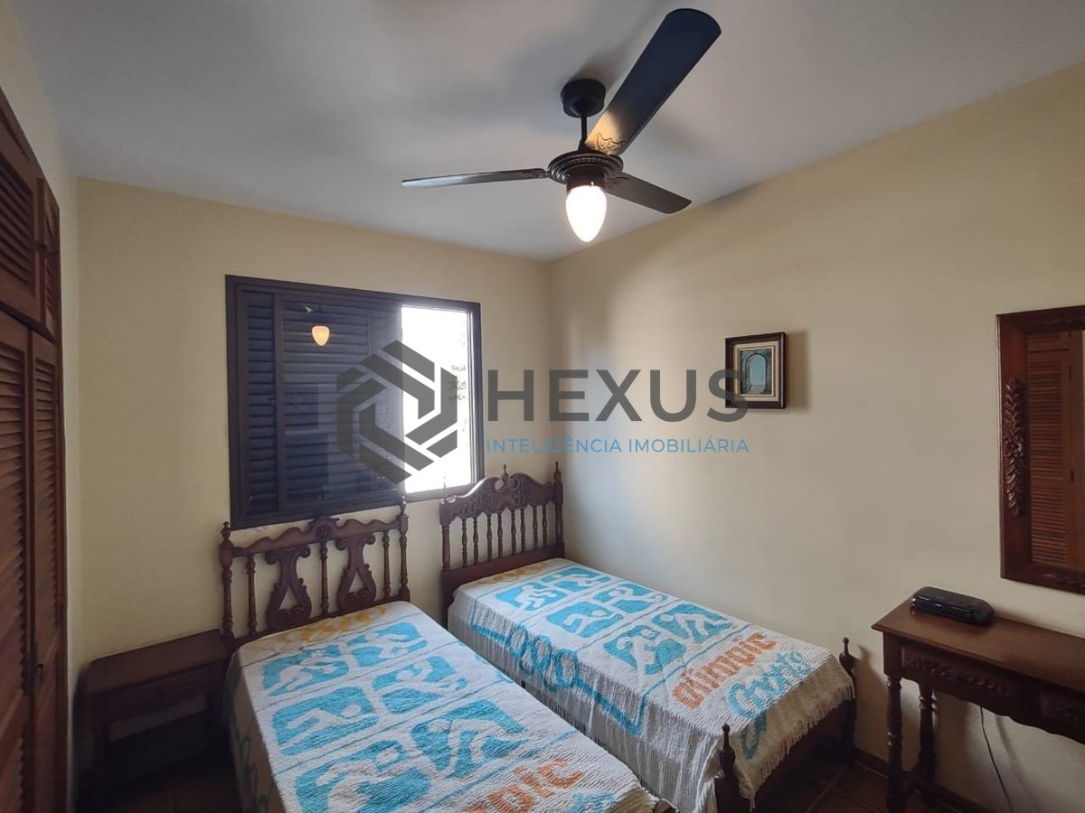Foto 10 de Apartamento com varanda e lazer na Praia da Enseada à venda, Guarujá-SP.