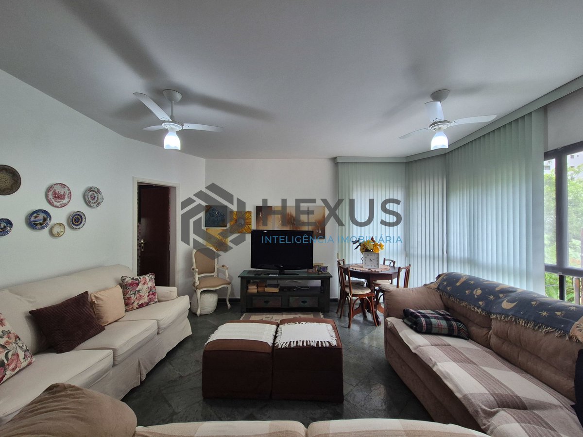 Foto 3 de Apartamento com lazer a duas quadras da Praia das Pitangueiras, Guaruja