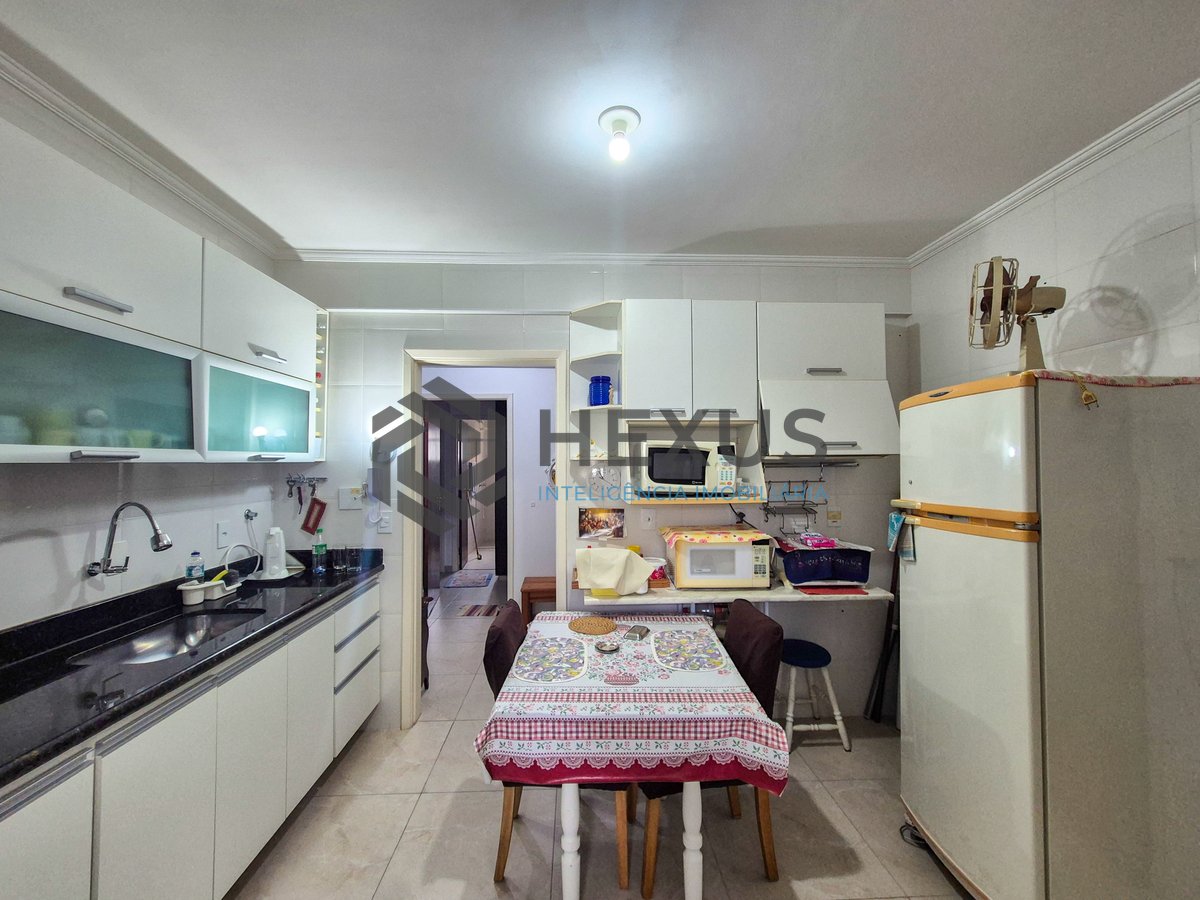 Foto 29 de Apartamento com lazer a duas quadras da Praia das Pitangueiras, Guaruja