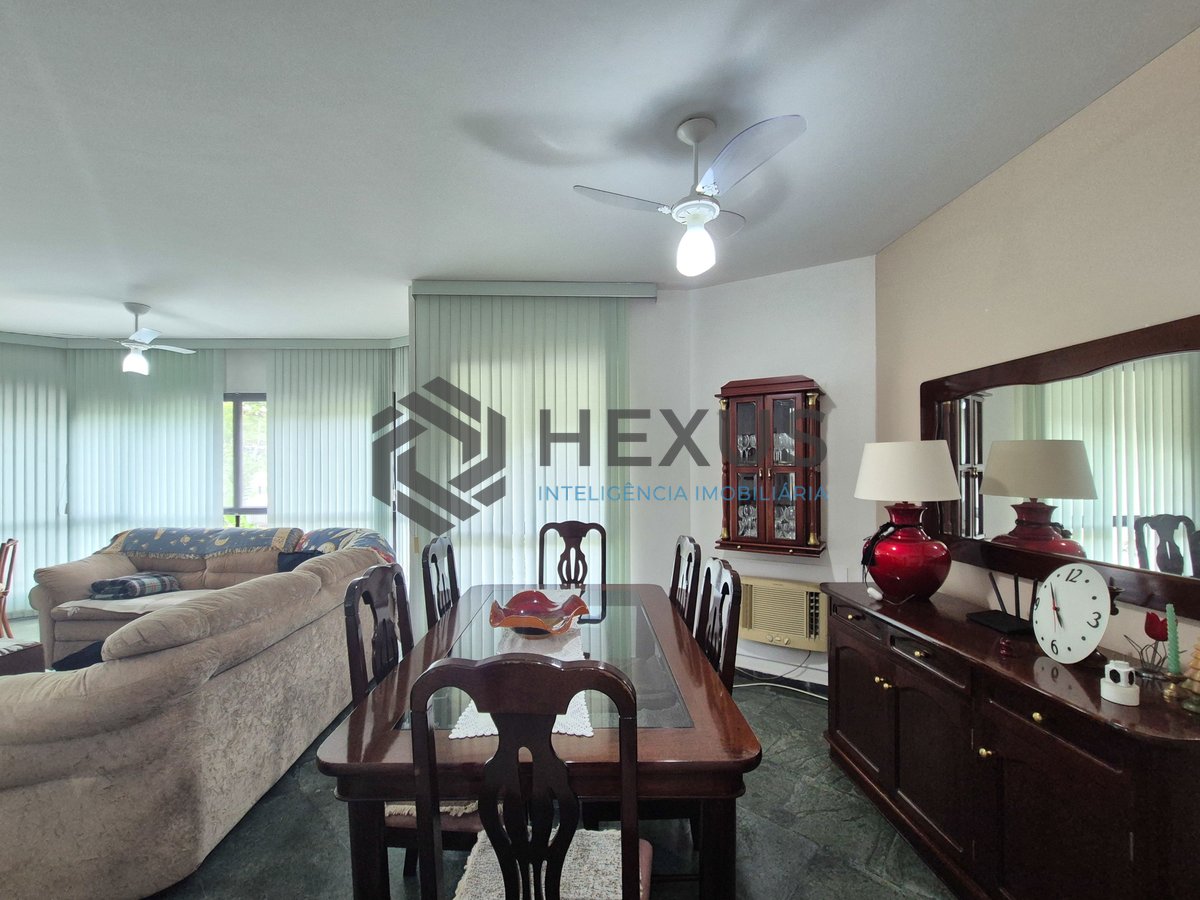 Foto 8 de Apartamento com lazer a duas quadras da Praia das Pitangueiras, Guaruja