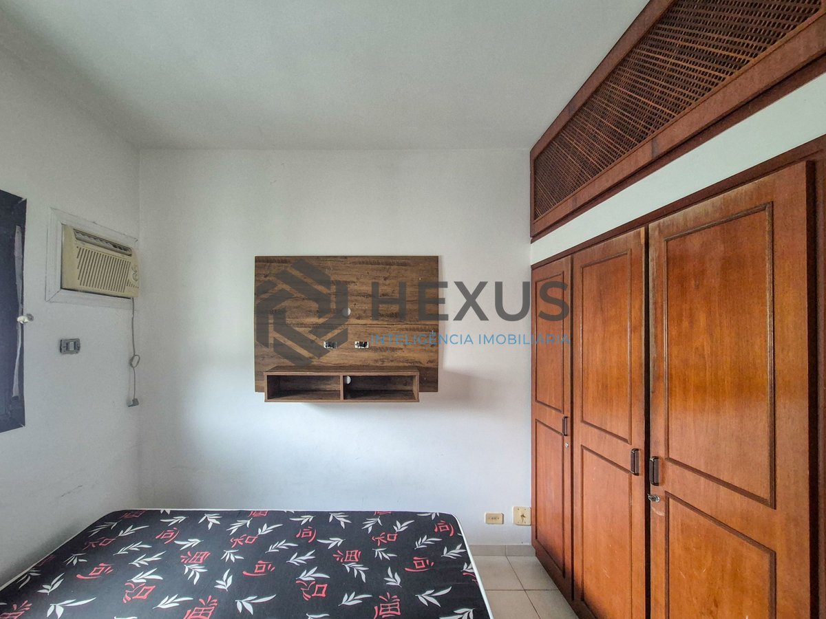 Foto 13 de Apartamento com varanda e lazer na Praia das Pitangueiras, Guaruja