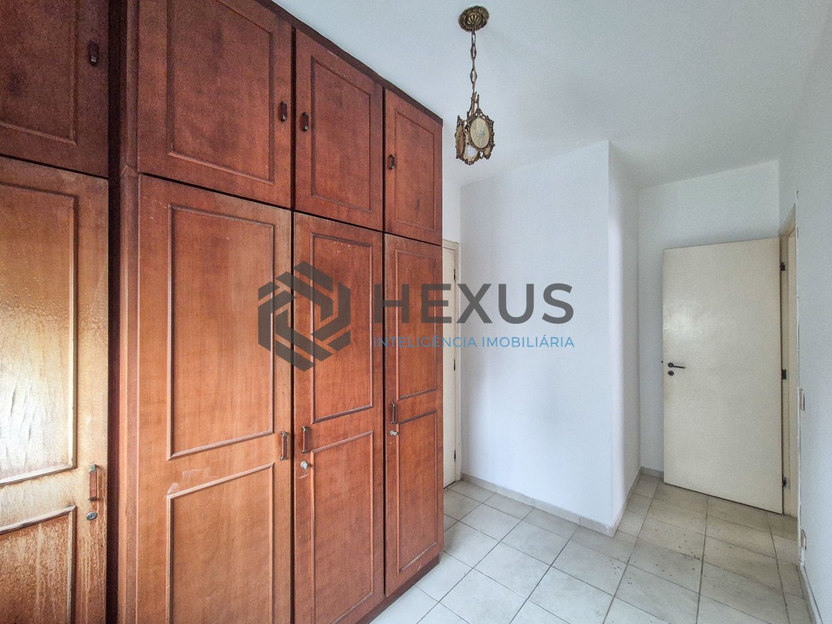 Foto 16 de Apartamento com varanda e lazer na Praia das Pitangueiras, Guaruja