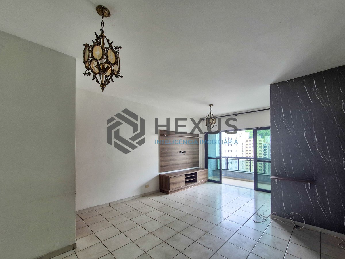 Foto 4 de Apartamento com varanda e lazer na Praia das Pitangueiras, Guaruja