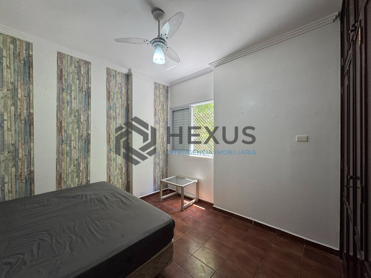 Foto 14 de Apartamento com varanda na quadra mar da Praia das Pitangueiras, Guaruja