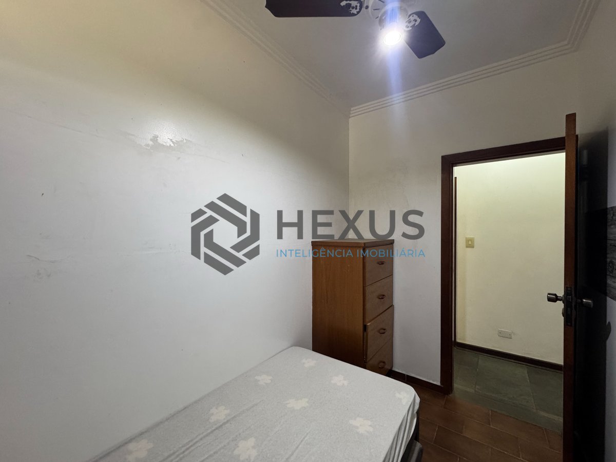 Foto 18 de Apartamento com varanda na quadra mar da Praia das Pitangueiras, Guaruja