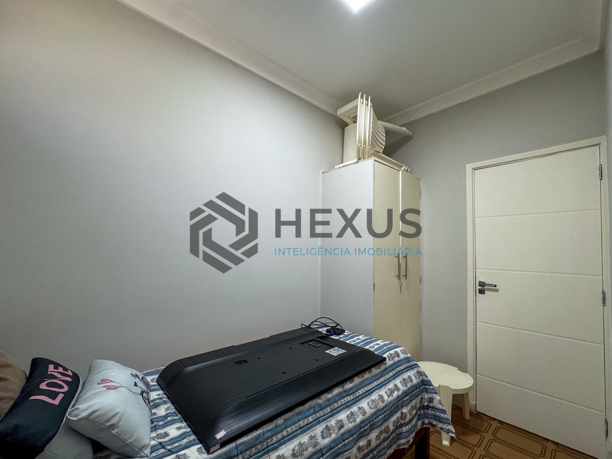 Foto 19 de Apartamento reformado com varanda na quadra mar da Praia das Pitangueiras, Guaruja