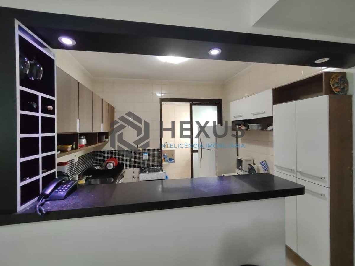 Foto 18 de Apartamento com varanda na Praia da Enseada, Guaruja