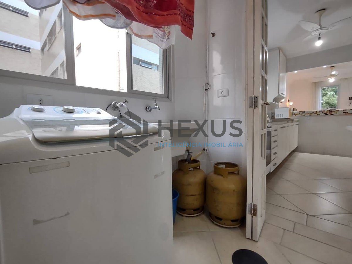 Foto 24 de Apartamento com varanda na Praia da Enseada, Guaruja