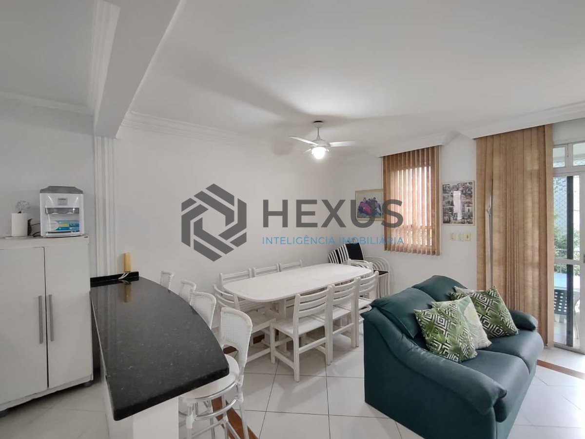 Foto 3 de Apartamento com varanda na Praia da Enseada, Guaruja