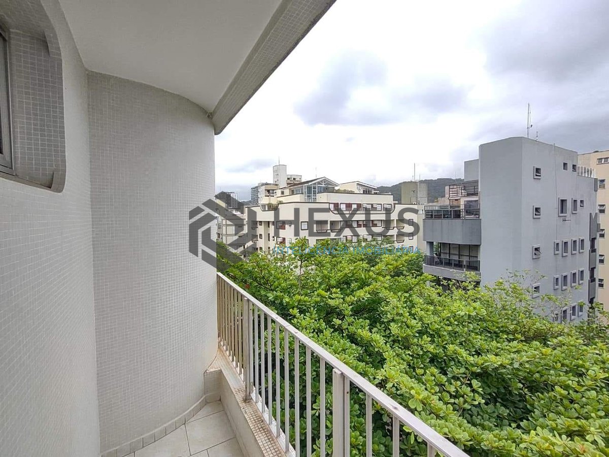 Foto 9 de Apartamento com varanda na Praia da Enseada, Guaruja