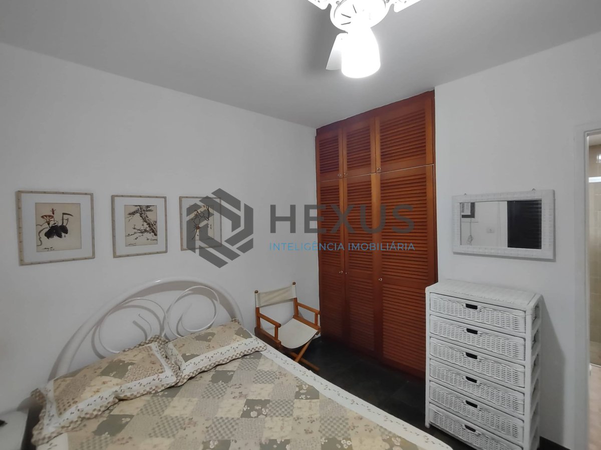 Foto 11 de Apartamento com varanda e lazer na região da Brunella da Praia da Enseada, Guarujá