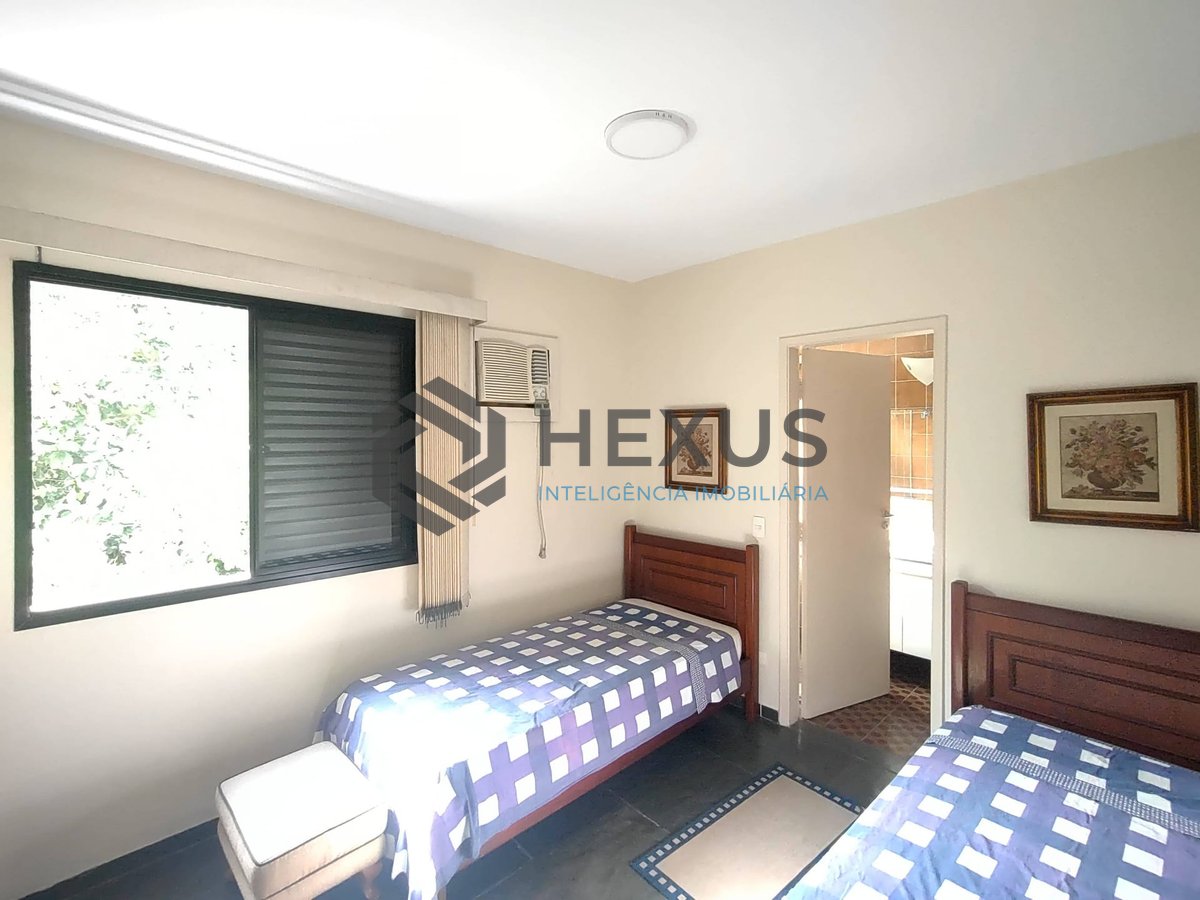 Foto 16 de Apartamento com varanda na Praia da Enseada, Guaruja