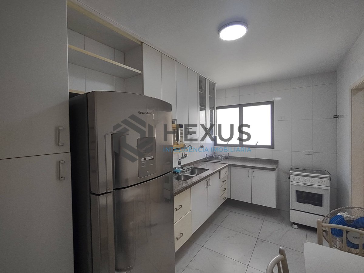 Foto 19 de Apartamento com varanda na Praia da Enseada, Guaruja