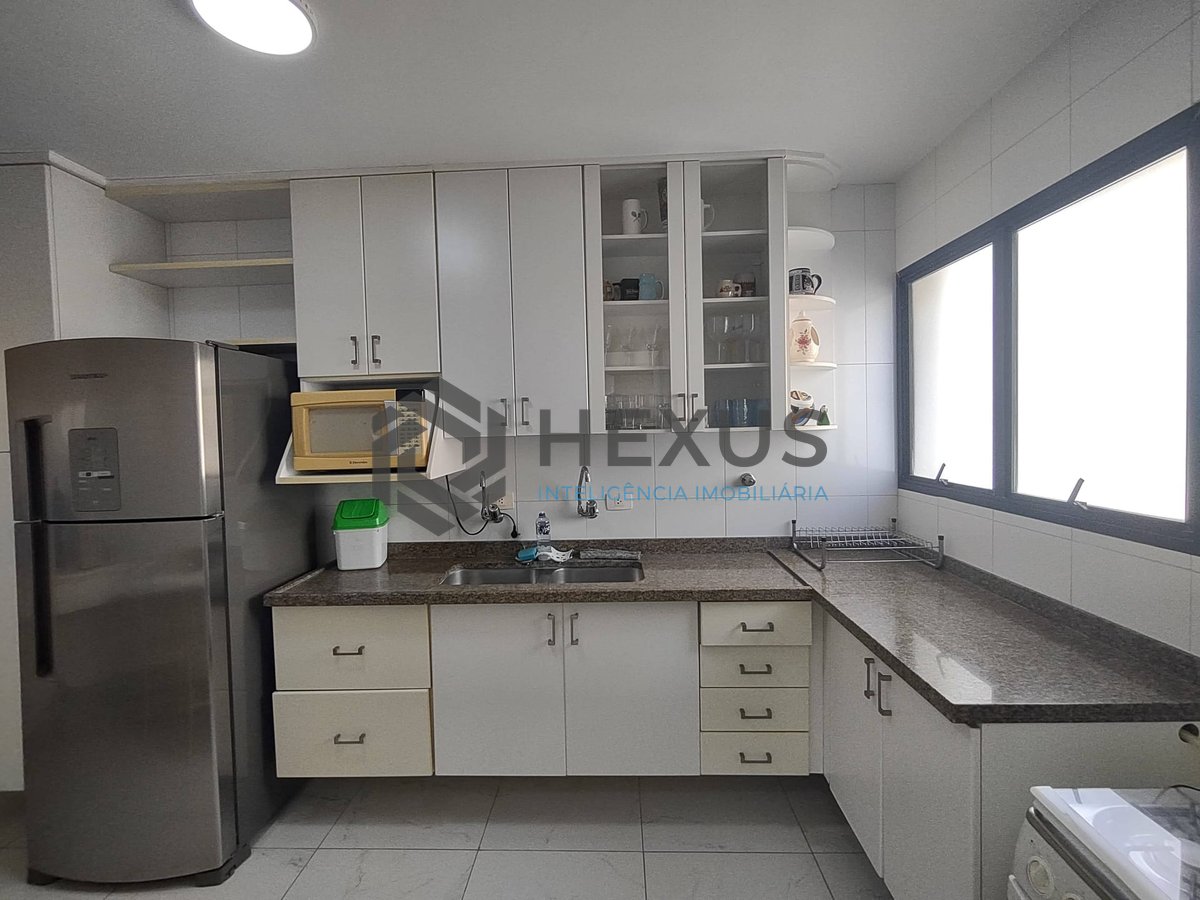 Foto 20 de Apartamento com varanda na Praia da Enseada, Guaruja