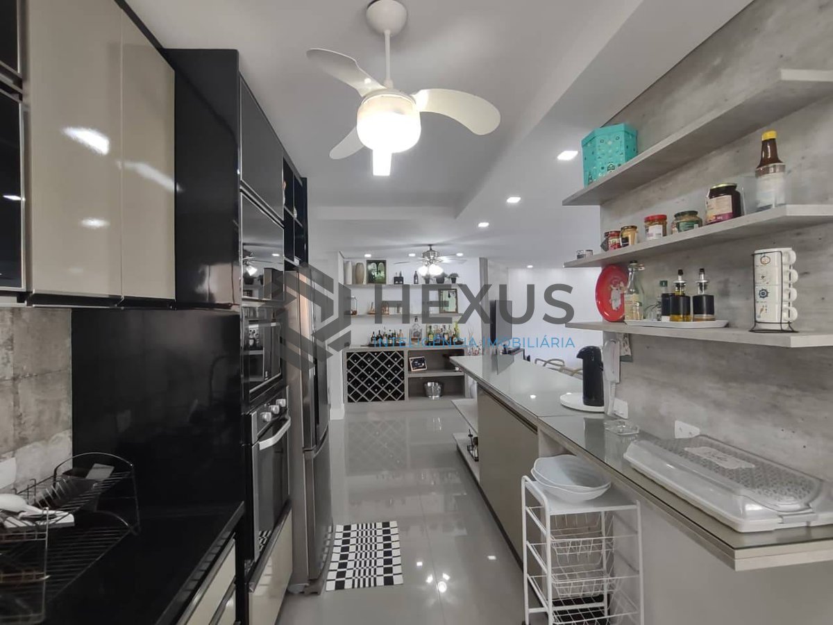 Foto 22 de Apartamento com varanda gourmet na Praia da Enseada, Guaruja