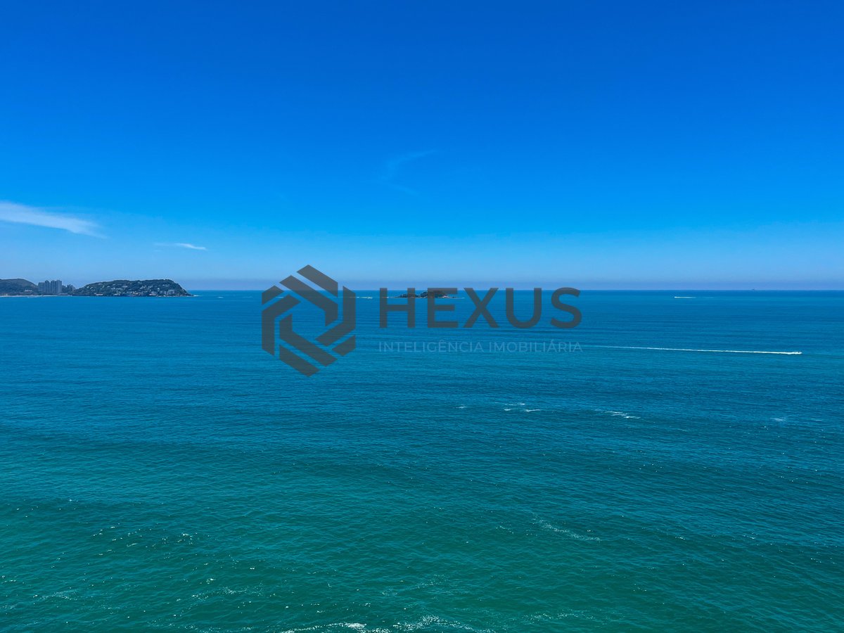 Foto 17 de Apartamento frente mar com varanda gourmet e lazer na Praia das Pitangueiras, Guaruja