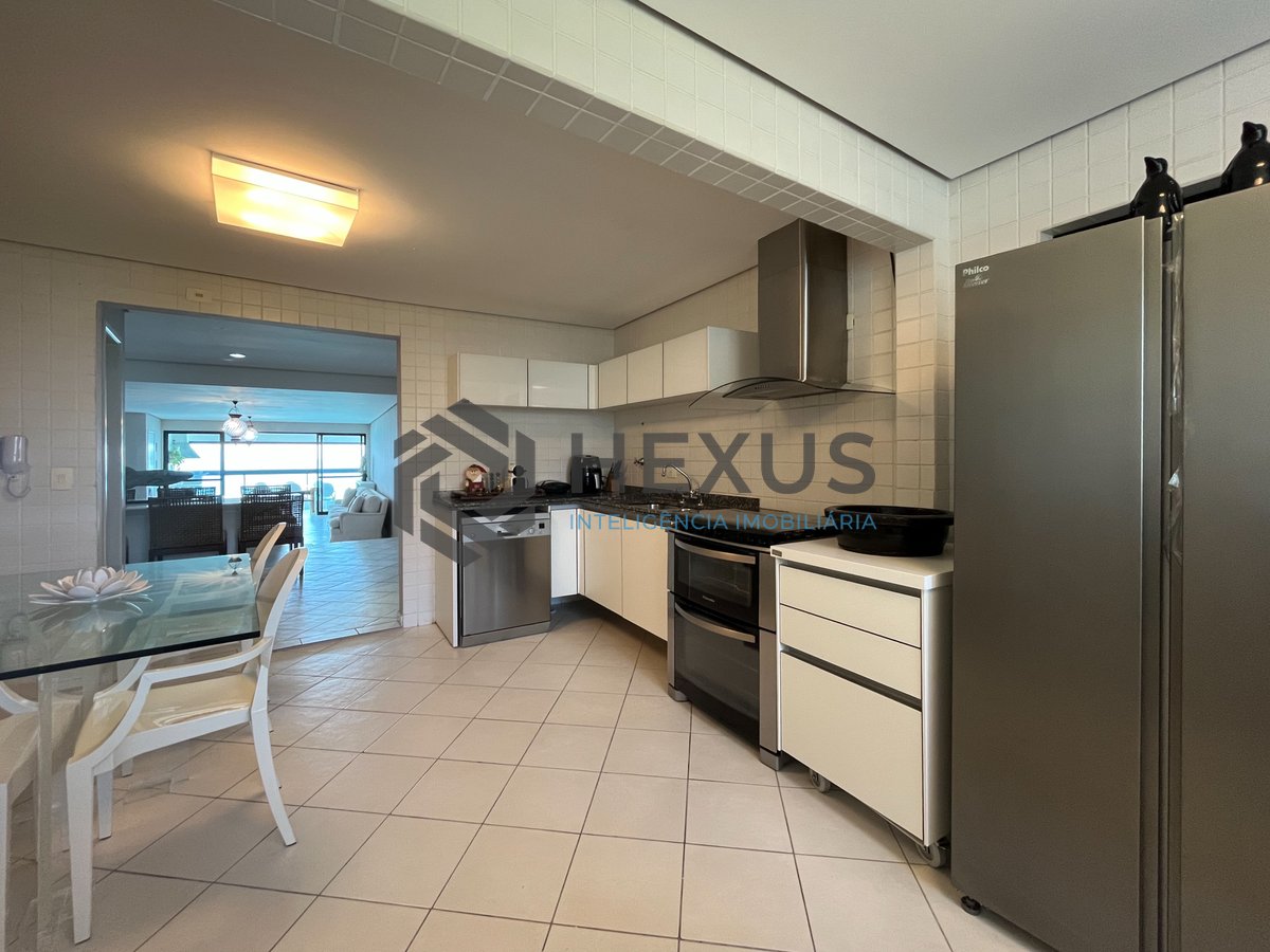 Foto 42 de Apartamento frente mar com varanda gourmet e lazer na Praia das Pitangueiras, Guaruja