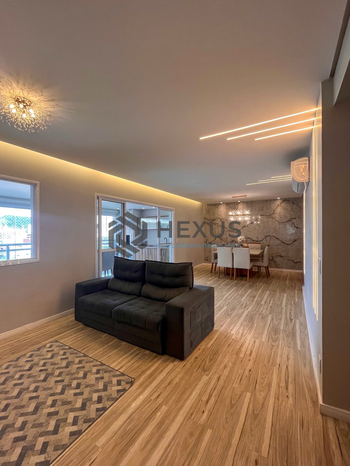 Foto 4 de Apartamento reformado com varanda gourmet e lazer em prédio novo a uma quadra da Praia das Asturias, Guaruja