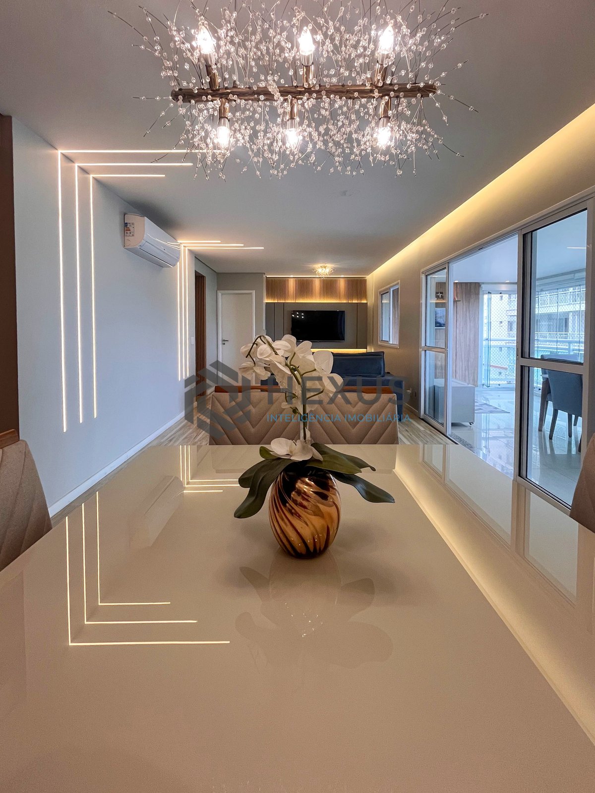 Foto 7 de Apartamento reformado com varanda gourmet e lazer em prédio novo a uma quadra da Praia das Asturias, Guaruja