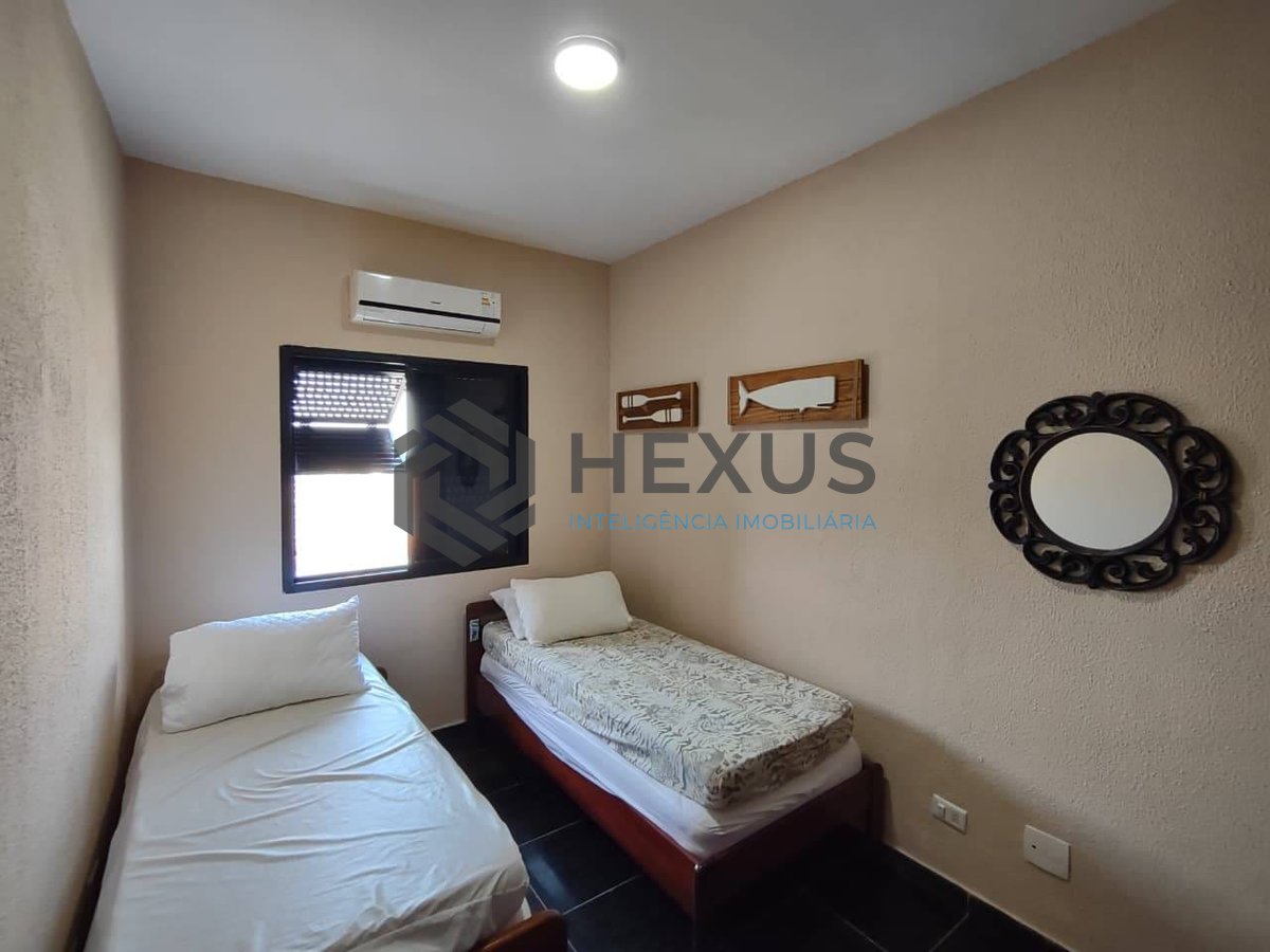 Foto 12 de Apartamento com varanda e vista mar na Praia da Enseada, Guaruja