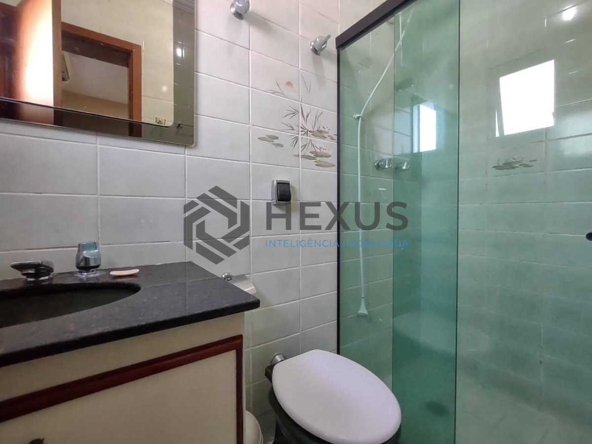 Foto 16 de Apartamento com varanda e vista mar na Praia da Enseada, Guaruja