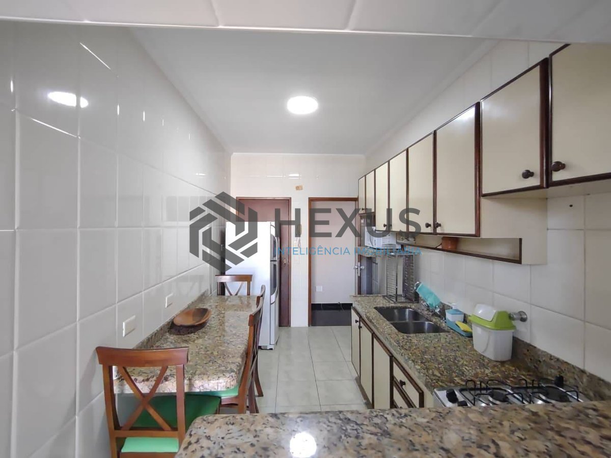 Foto 21 de Apartamento com varanda e vista mar na Praia da Enseada, Guaruja